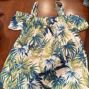 Off the shoulder, tropical print, medium shirt